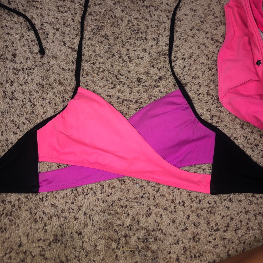 Victoria’s Secret Pink Bikini Top. XS